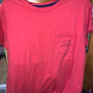 Pink vineyard vines woman’s T-shirt